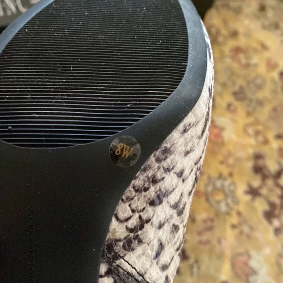 INC FARRENP NATURAL SKIN STYLE BOOTIES SIZE 8 WIDE - Picture 6 of 8